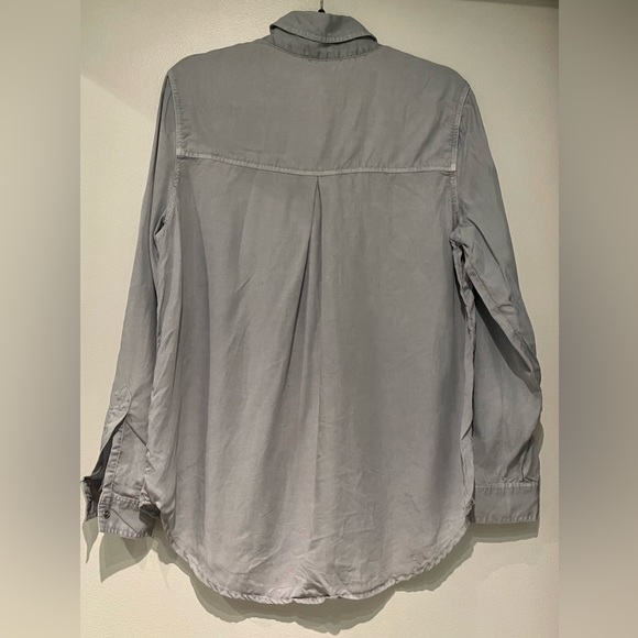 Holding Horses Chambray Button-Up Blouse - Picture 3 of 3